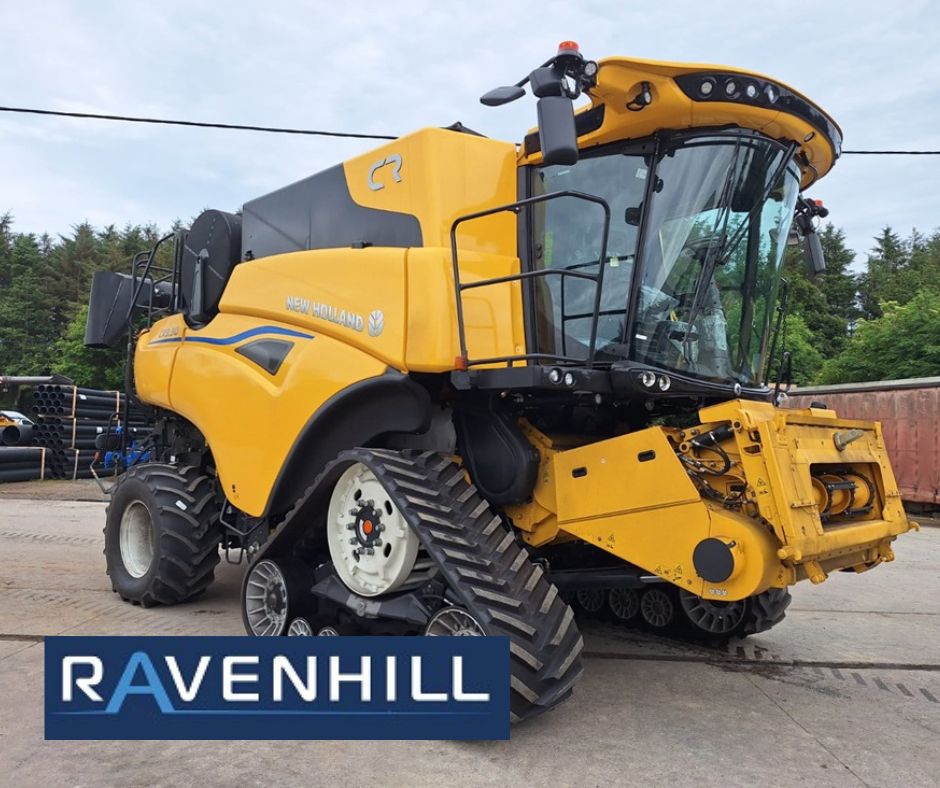 CR9.90 NEW HOLLAND DEMO
